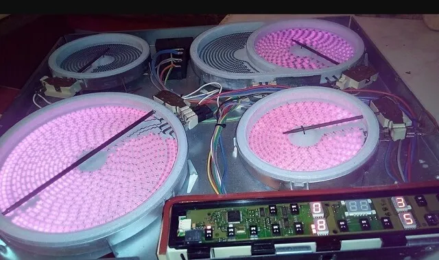 отключается конфорка при нагреве, варочная панель Electrolux